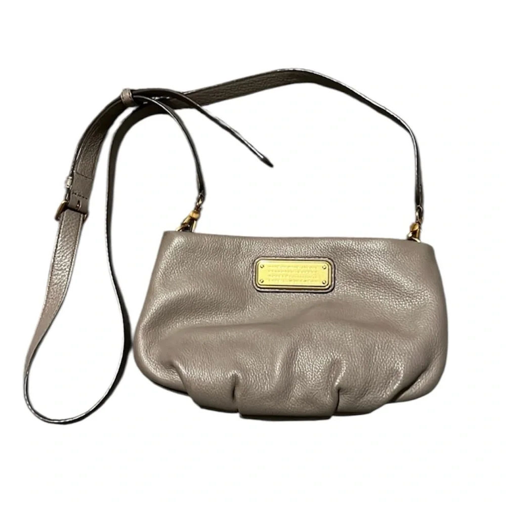 Marc Jacobs small gray crossbody purse